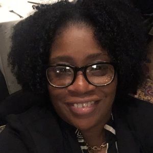 Meet your Posher, Dee